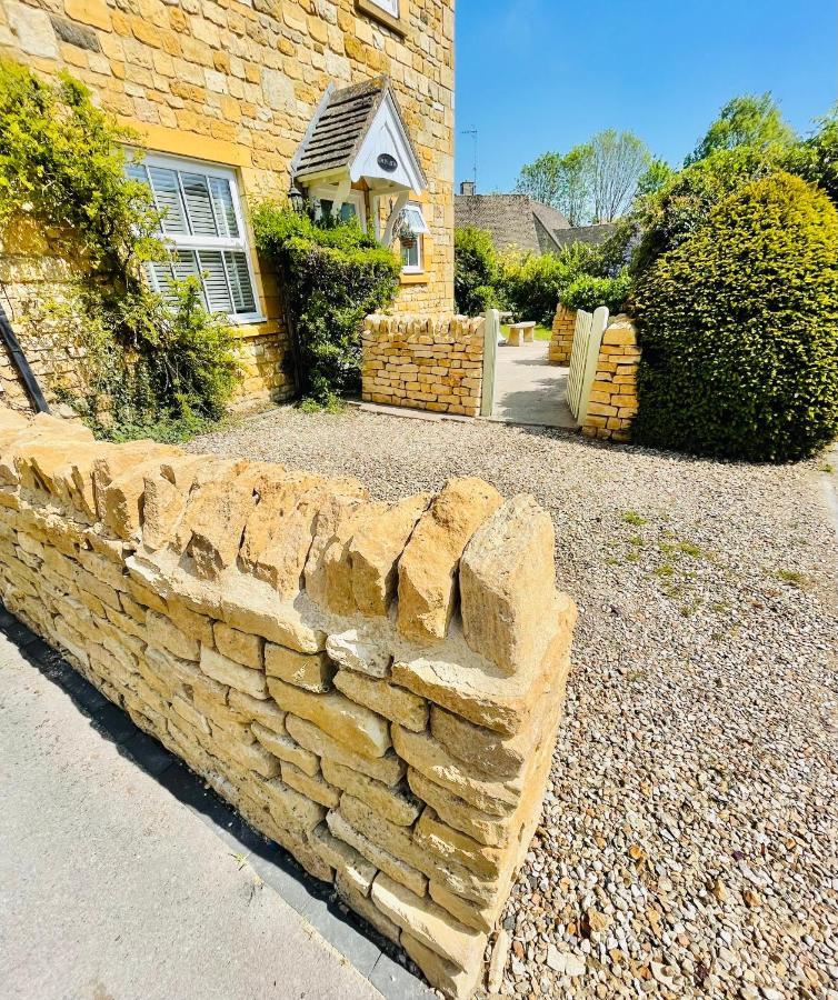Cotswold Chic Retreats "Jacinabox" Central Chipping Campden-Parking-Garden エクステリア 写真